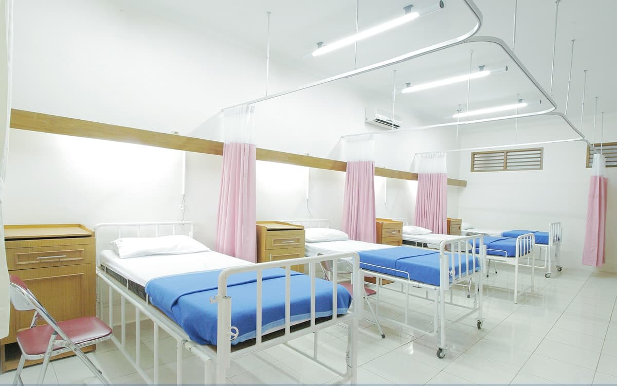OpenEvidence Alternatives for European Doctors